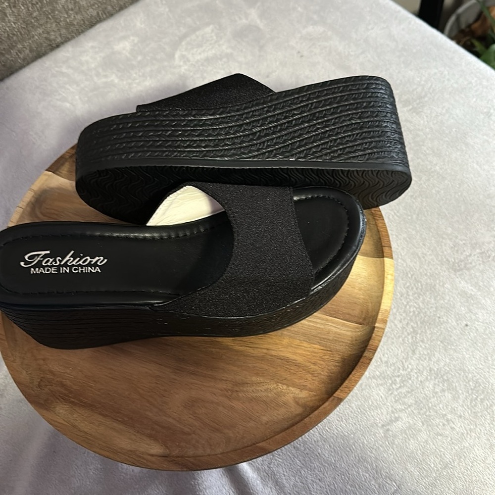 Women’s wedge sandals - Picture 2 of 4